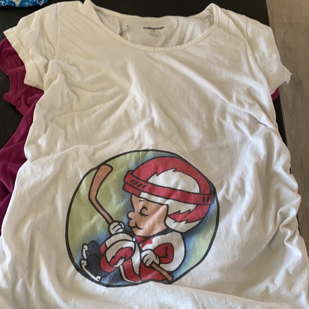 Bundle of 2 xl maternity tops ( soft cotton)